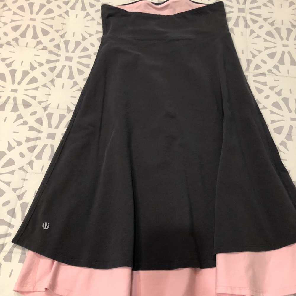 Lululemon reversible skirt pink/grey